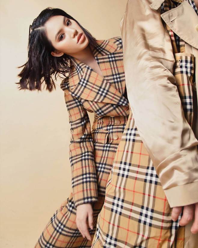 Khám kho hàng hiệu hàng chục tỷ của Hoa hậu duy nhất là rich kid Jolie Nguyễn-17