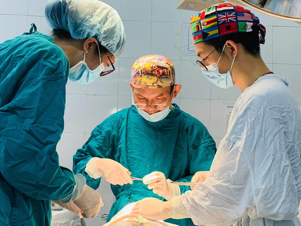 Áo chống nắng cuốn vào bánh xe khiến nữ sinh tổn thương mặt nghiêm trọng-2