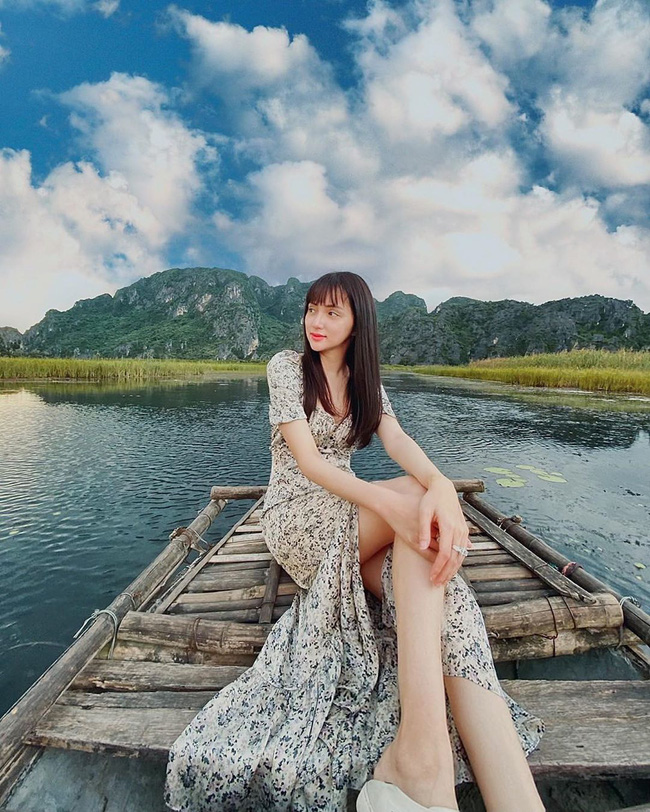 Style đi du lịch của Hương Giang thực sự xuất sắc, chị em không học hỏi là tiếc lắm cho xem!-5