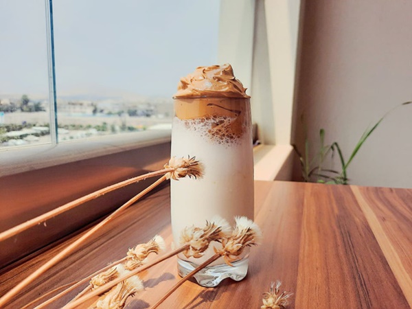 Với biến tấu lạ, cô nàng 9x một lần nữa khiến hội chị em rần rần vì món cà phê bọt biển béo ngậy từng oanh tạc khắp đất nước Hàn Quốc-1