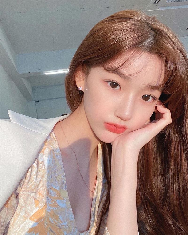 4 sai lầm khi dùng serum vitamin C khiến da chẳng đẹp lên mà còn thâm nám, sạm đi nhanh chóng-1