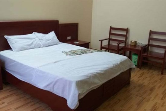 Chồng cho 100 triệu/tháng, vợ vẫn ngã lòng trước thầy thể dục