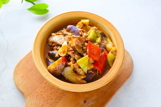 Bữa tối tôi nấu món xào ngọt, mềm từ nguyên liệu dễ tìm lại còn vô cùng rẻ