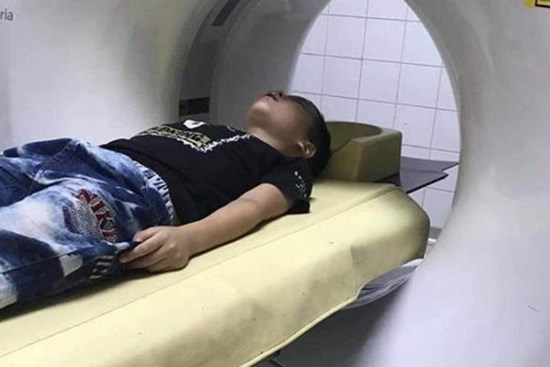 Vợ của người đàn ông hành hung bé trai lớp 1 để “trả thù” cho con: 
