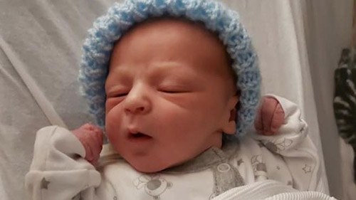 Vẫn có kinh nguyệt, gái trẻ bỗng dưng đẻ con, ngơ ngác không biết ai là bố đứa trẻ-2