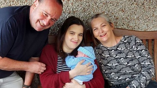 Vẫn có kinh nguyệt, gái trẻ bỗng dưng đẻ con, ngơ ngác không biết ai là bố đứa trẻ-5