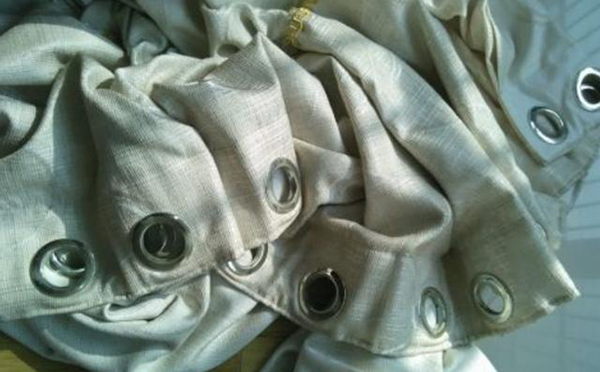 6 mẹo nhỏ loại bỏ bụi bẩn và làm sạch rèm cửa nhiều người không biết bảo sao phải nhanh thay mới-7