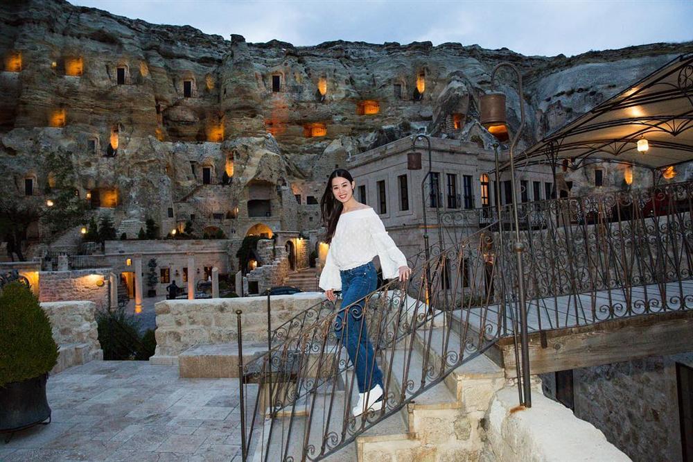 Quản lý của Ngọc Trinh: Body nóng bỏng không thua nữ hoàng nội y, phong cách sang chảnh chuẩn chỉnh kiểu Bông Hậu-23