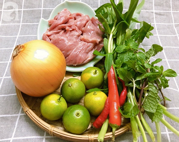 Nắng nóng tôi lại làm món tủ là nộm thịt bò chồng khen không ngớt lời-1