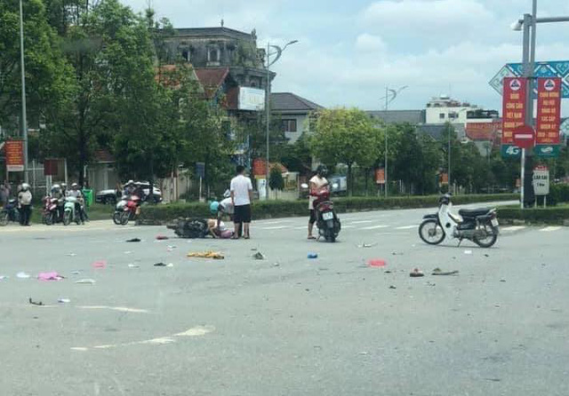 Nữ cán bộ Thanh tra tỉnh Lào Cai lái ô tô vượt đèn đỏ đâm chết người-2