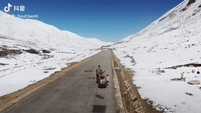 71 ngày, 4139 cây số, ông bố đơn thân đưa con gái 4 tuổi đi ngao du trên xe đạp-15