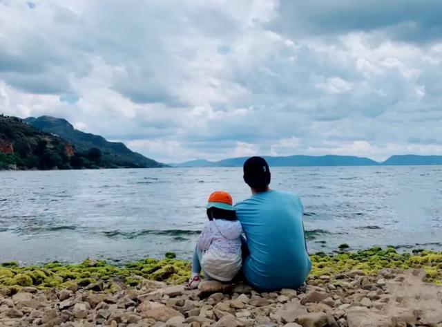 71 ngày, 4139 cây số, ông bố đơn thân đưa con gái 4 tuổi đi ngao du trên xe đạp-21