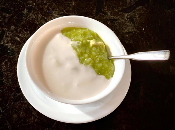 Ông xã trồng rau xum xuê, Trịnh Kim Chi thích thú ra tay làm bánh xèo đãi cả gia đình-15