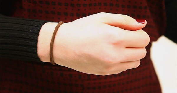 Chị em đừng bao giờ đeo dây chun buộc tóc ở cổ tay: Lý do thì có nhiều nhưng đây là 2 lý do ảnh hưởng trực tiếp đến tính mạng-3