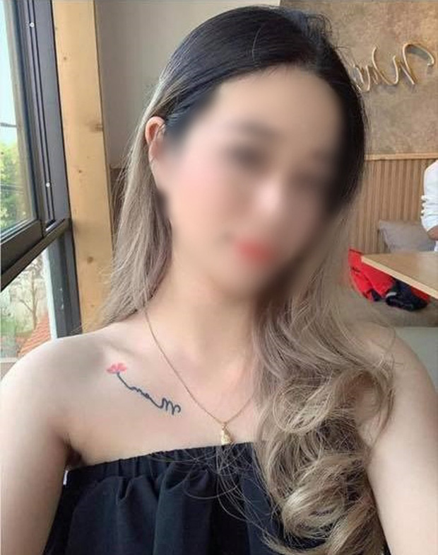 Cô gái thản nhiên thò tay chấm mút bánh kem của bàn bên cạnh bị dân tình chỉ trích-2