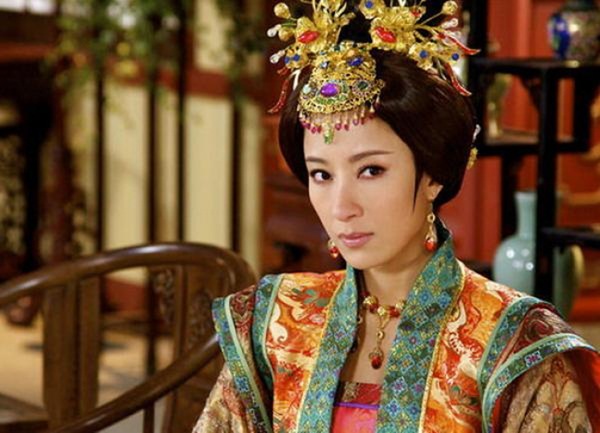 Yêu say đắm bảo mẫu hơn 17 tuổi, vị Hoàng đế từng thốt lên không có Vạn thị ta không ngủ nổi bởi 1 lý do khó tin-1