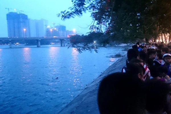 Nam thanh niên tử vong trên hồ Linh Đàm-1