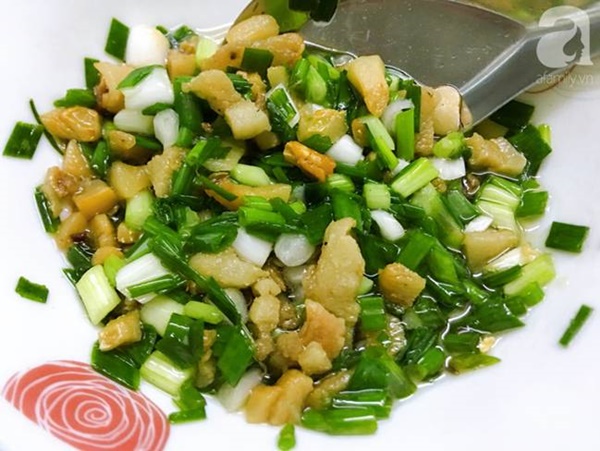 Nắng hoa cả mắt thì dại gì bày vẽ phức tạp, cứ làm tô bún bò xào nhanh - gọn - nhẹ vừa ngon hết cỡ lại mát mẻ sung sướng-4