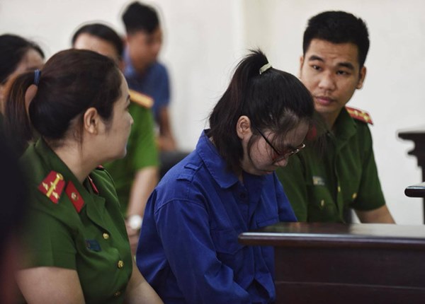 Tuyên án tử hình cô gái đầu độc chị họ bằng trà sữa vì yêu anh rể ở Thái Bình-7