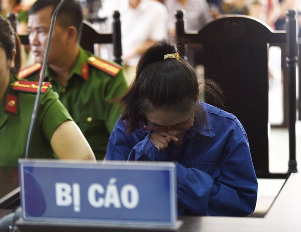 Tuyên án tử hình cô gái đầu độc chị họ bằng trà sữa vì yêu anh rể ở Thái Bình-8