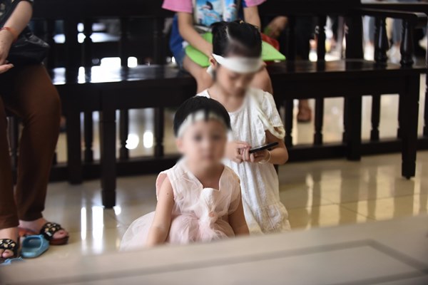 Tuyên án tử hình cô gái đầu độc chị họ bằng trà sữa vì yêu anh rể ở Thái Bình-14