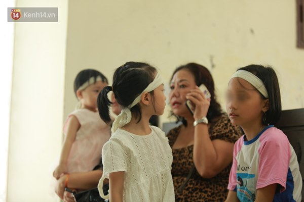 Xét xử cô gái đầu độc chị vì yêu anh rể khiến người khác tử vong: Hình ảnh 3 con thơ ngơ ngác bên di ảnh mẹ khiến ai cũng xót xa-3