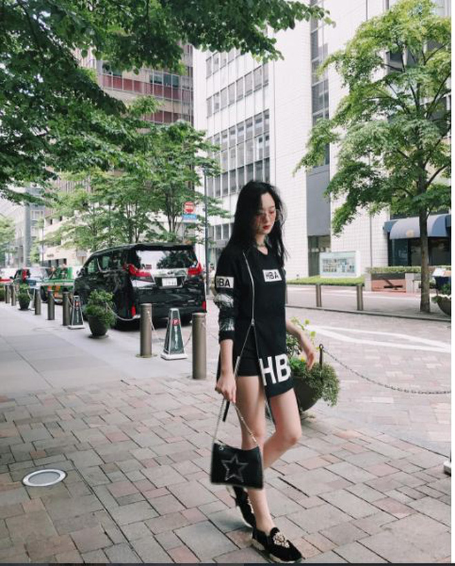 5 tiểu thư nức tiếng nhà sao Việt: Con gái Diễm My 6X thạo 4 thứ tiếng, con Quyền Linh - Giáng My tiềm năng thành hoa hậu-7