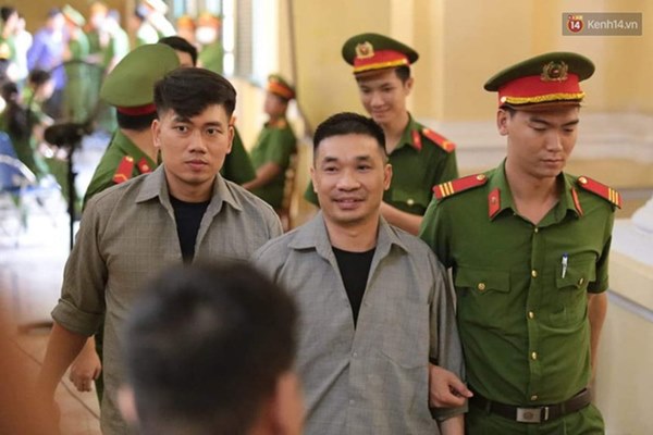 Văn Kính Dương giữ quyền im lặng, Ngọc Miu khẩn xin HĐXX giảm nhẹ hình phạt để sớm về nuôi con nhỏ-2