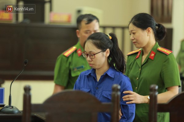 Ảnh: Nữ bị cáo đầu độc chị vì yêu anh rể bình thản khai nhận hành vi, nói cảm thấy may mắn cho chị họ vì đã thoát chết-6