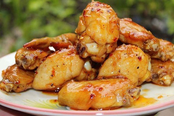 Gái một con Vân Hugo khoe tài nấu ăn, dân mạng lại chú ý một chi tiết đẹp mắt khác-13