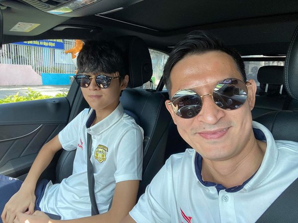 Mới 15 tuổi, con trai của Huy Khánh đã ra dáng hot boy với chiều cao 1m80 cùng khuôn mặt điển trai-6