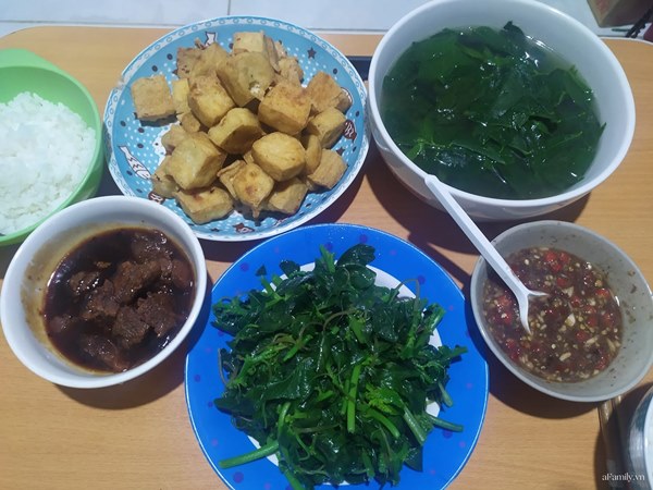 Nhờ những mâm cơm 20.000 đồng, vợ chồng trẻ sớm có 130 triệu tiền tiết kiệm trong tay-3