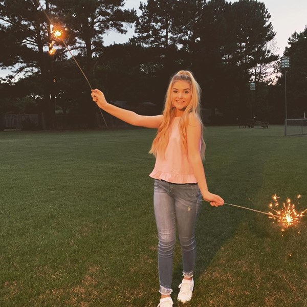 Hoa hậu nhí nước Mỹ bị chín ép một thời: Tiêm botox và ăn kiêng mỗi ngày, sau 9 năm từ nhan sắc đến cuộc sống đều gây bất ngờ-13