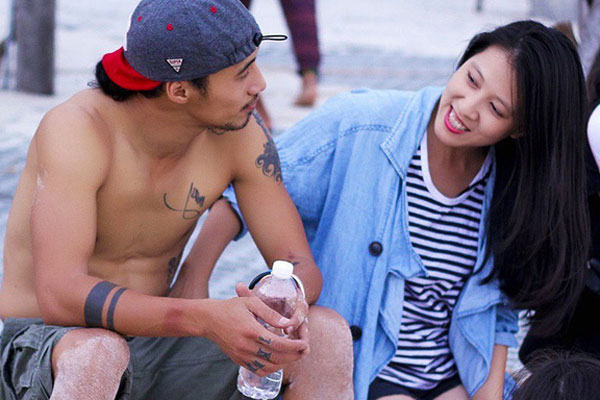 Lần hiếm hoi vợ lớn hơn 6 tuổi của Phạm Anh Khoa khoe ảnh bikini gợi cảm-11