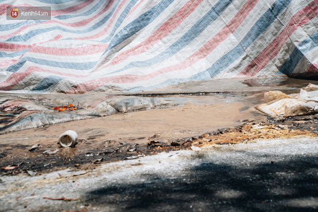 Công nhân môi trường những ngày rác ngập tràn Hà Nội: Nếu trời mưa, tôi không dám tưởng tượng sẽ như thế nào...-8