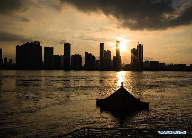 Lũ Trung Quốc: Mực nước 33 con sông chạm mốc kỉ lục, 141 người chết và mất tích-3