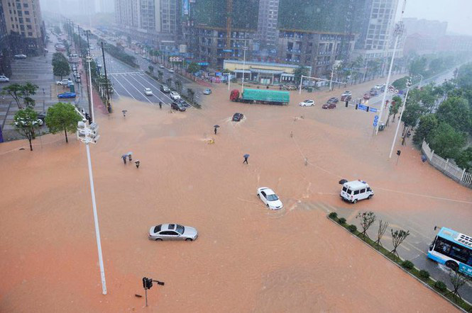 Lũ Trung Quốc: Mực nước 33 con sông chạm mốc kỉ lục, 141 người chết và mất tích-7
