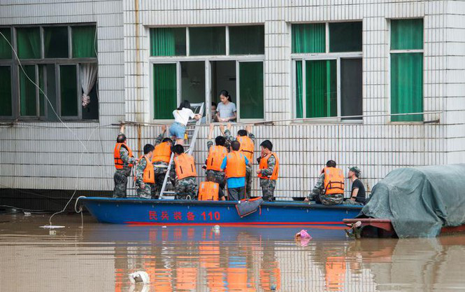 Lũ Trung Quốc: Mực nước 33 con sông chạm mốc kỉ lục, 141 người chết và mất tích-8
