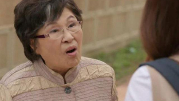 Nửa đêm đi mua phở cho vợ bầu, lúc về chết sững nghe tiếng giường cót két còn vợ vừa cười vừa nói điều động trời này-2