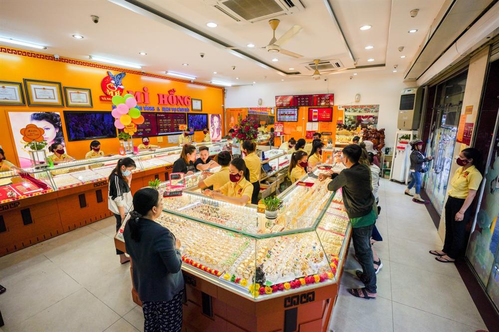 Vàng tăng giá trở lại sau phiên bị chốt lời-2