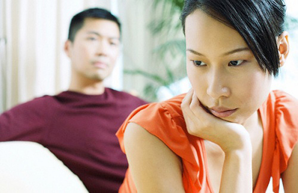 Điều hòa hỏng, sang phòng giúp việc nằm, nửa đêm tôi tá hỏa khi phát hiện sự thật điếng người-1