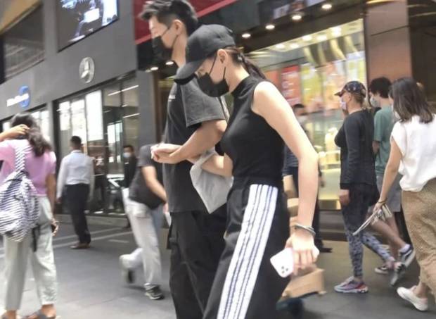 Kết hôn với thiên kim đẹp nhất nhà trùm sòng bạc, cuộc sống của mỹ nam Sở Kiều Truyện sẽ dễ thở” hơn so với đàn anh?-2