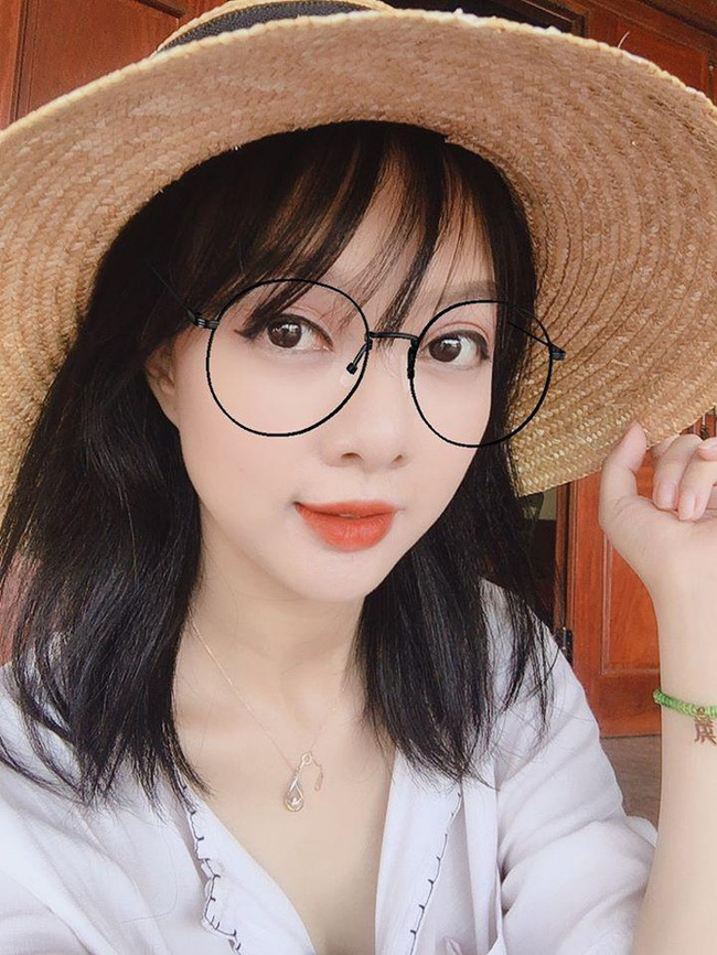 Căn bệnh khiến nữ MC xinh đẹp của VTV có thể bị mù cả 2 mắt: Nhiều người trẻ cũng có nguy cơ nếu thấy dấu hiệu này mà không nhanh chóng đi khám-2