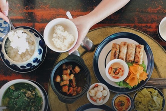 Đây là việc nhất định phải làm ngay sau khi ăn cơm, nếu không bệnh ung thư sẽ sớm “hỏi thăm” cả gia đình bạn
