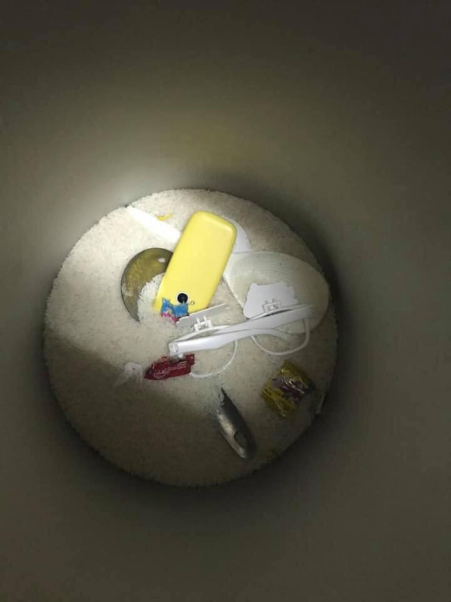 Thấy con bỏ một thứ vào tủ lạnh, mẹ trẻ lên mạng xin ý kiến, ai ngờ nhiều nhà cũng lâm vào cảnh tương tự-6