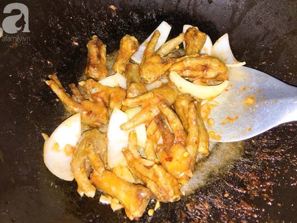 Tôi có món chân gà chiên nước mắm nhắm với bia chồng mê như điếu đổ, đuổi cũng không đi nhậu với bạn!-6