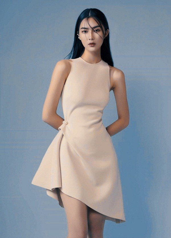 Thời tiết nắng gắt, đây là những mẫu váy sát nách có thể giúp chị em hạ nhiệt nhanh chóng-6