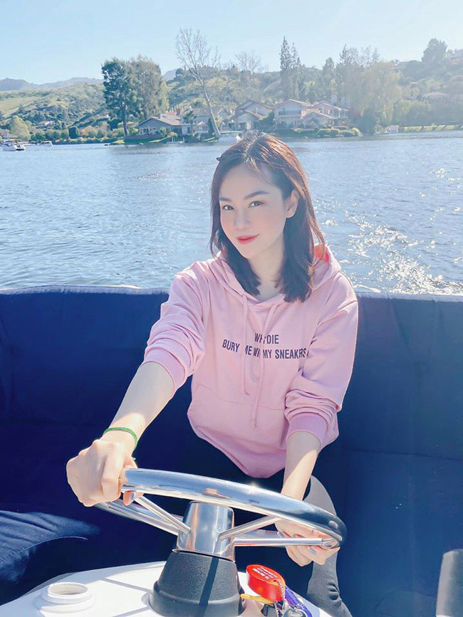 Con dâu của tỷ phú Hoàng Kiều - gây sốt mạng xã hội dù đang cách ly covid-13