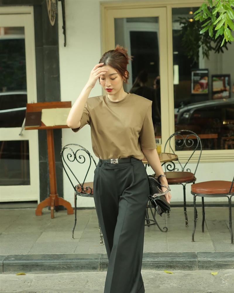 Các mỹ nhân Việt diện quần ống rộng với 4 kiểu áo sau để nâng tầm vẻ sang xịn cho cả tổng thể-15