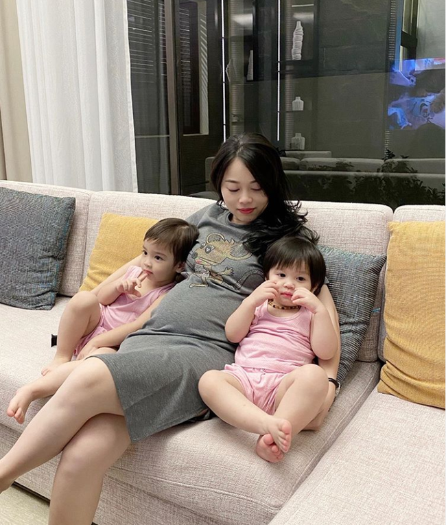 Hằng Túi ôm bụng bầu 7 tháng đón sinh nhật tuổi 33 âm thầm ở resort, gây xúc động với lời nhắn chúc mừng từ mẹ chồng cũ-1